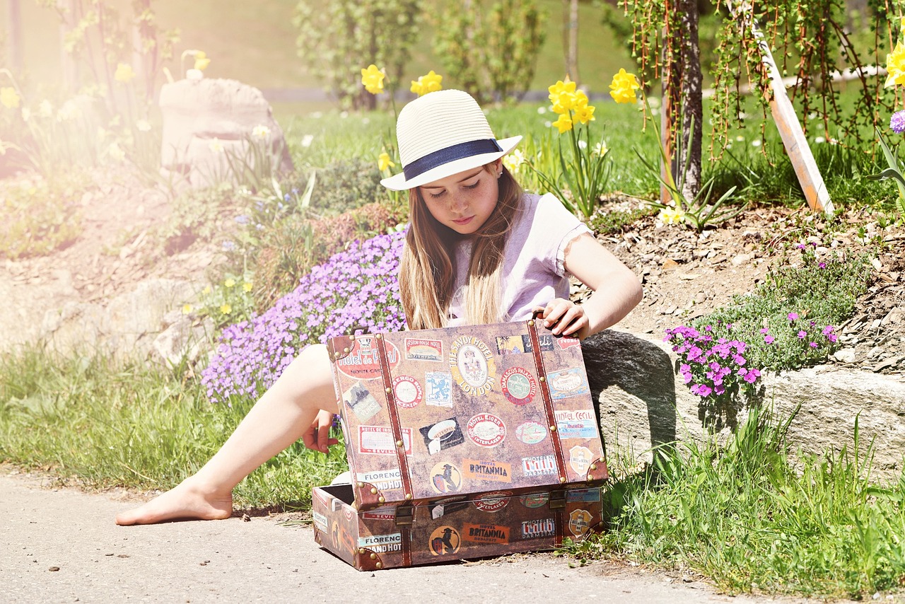 Upcycling Old Suitcases into DIY Home Decor